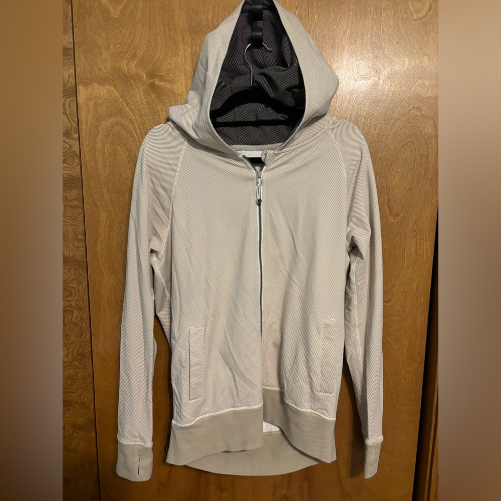 Lululemon Womens Rollin with my Omies Hoodie Size 8 Mojave Tan Terry Back Vented